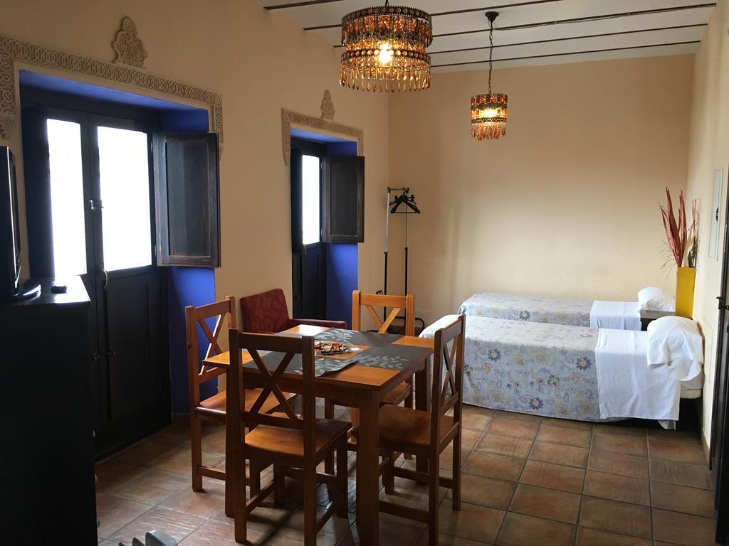 Apartamentos Victoria Bujalance Extérieur photo