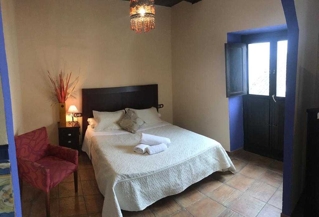 Apartamentos Victoria Bujalance Extérieur photo