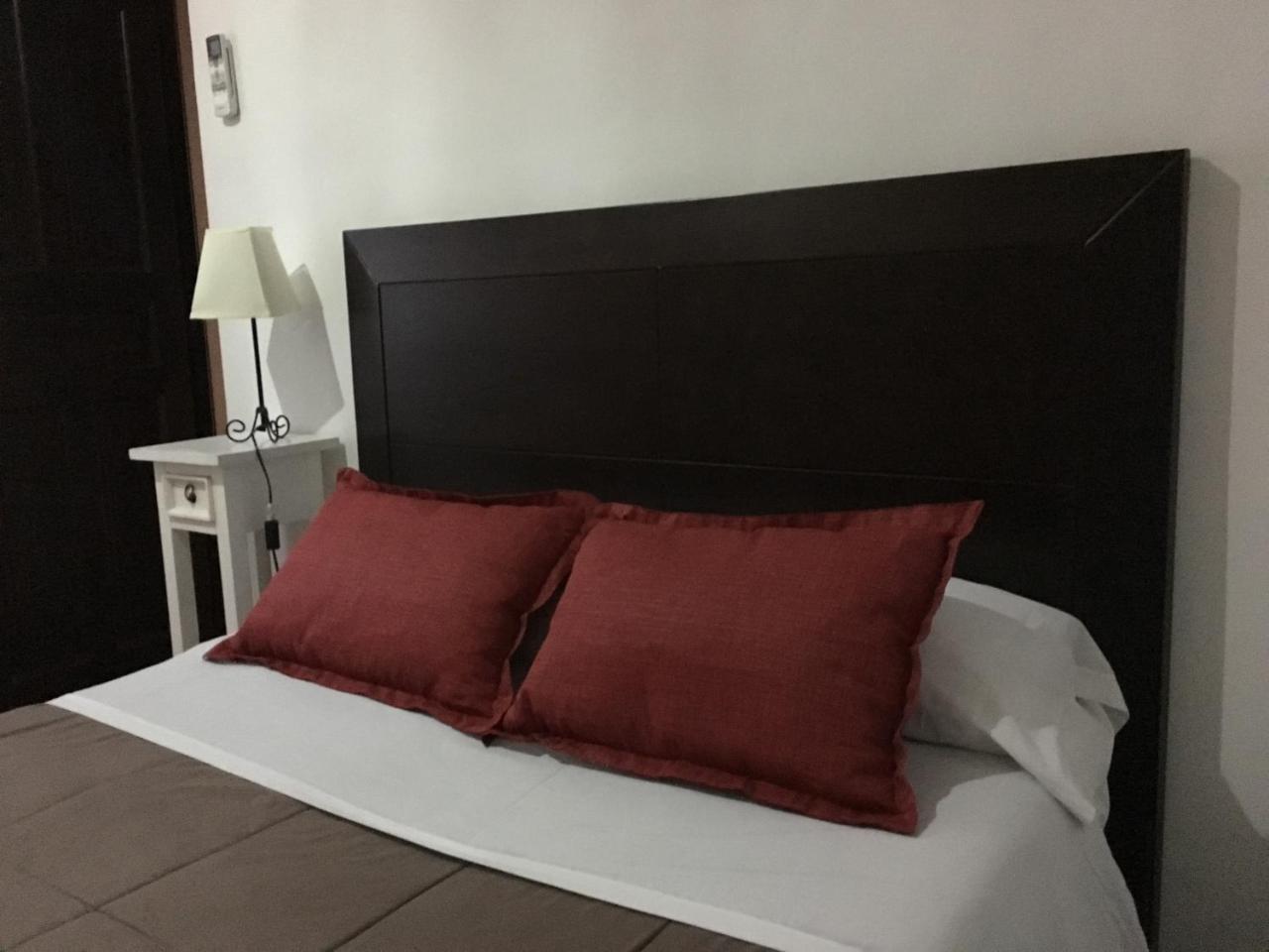 Apartamentos Victoria Bujalance Extérieur photo