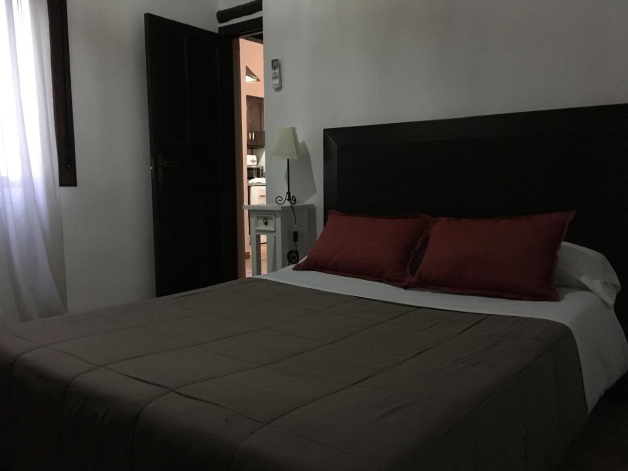 Apartamentos Victoria Bujalance Extérieur photo